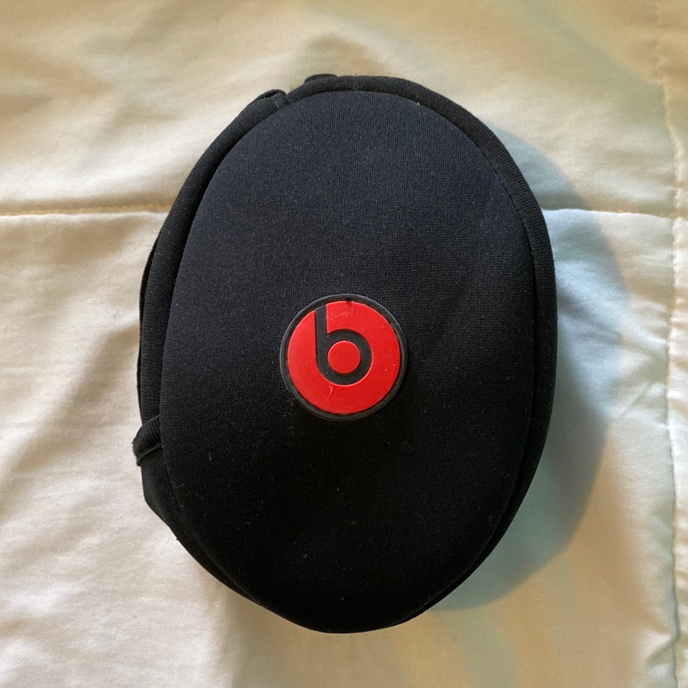 BEATS BY DRE